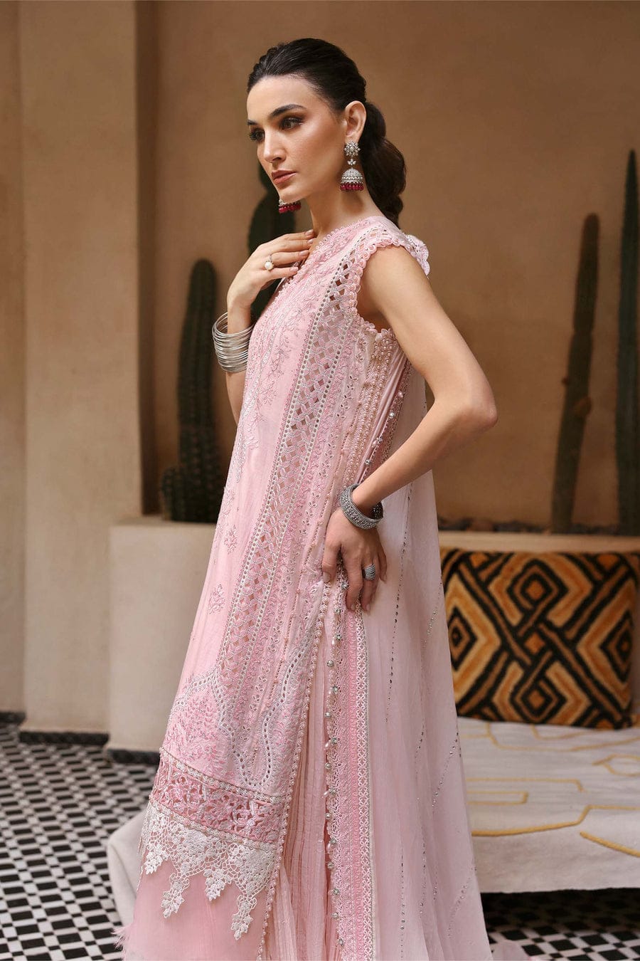 3-piece stitched embroidered lawn suit by Miryaan Store